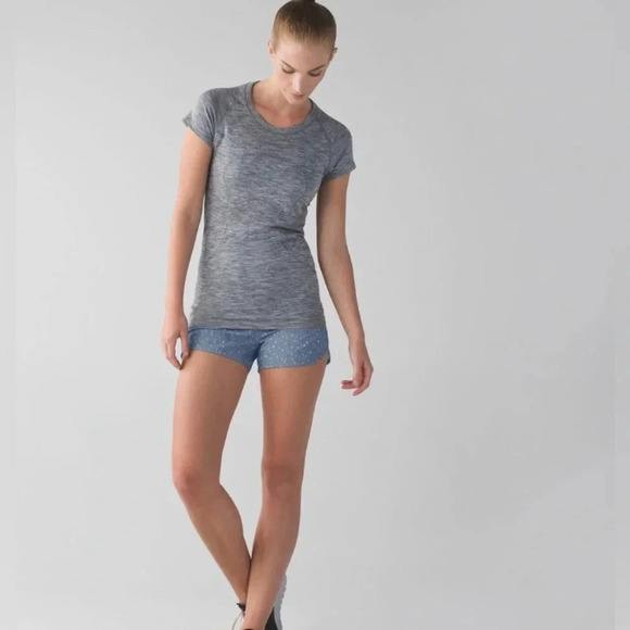 ! Lululemon Run Speed Shorts Block-It Pocket Confetti Cake Multi Blue Deni… - Picture 1 of 8